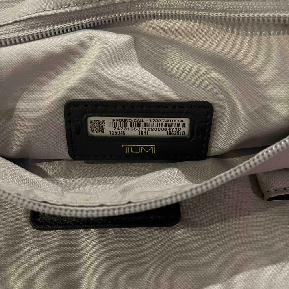 TUMI Genuine VOYAGEUR "Hilden" laptop Backpack - Picture 8 of 9